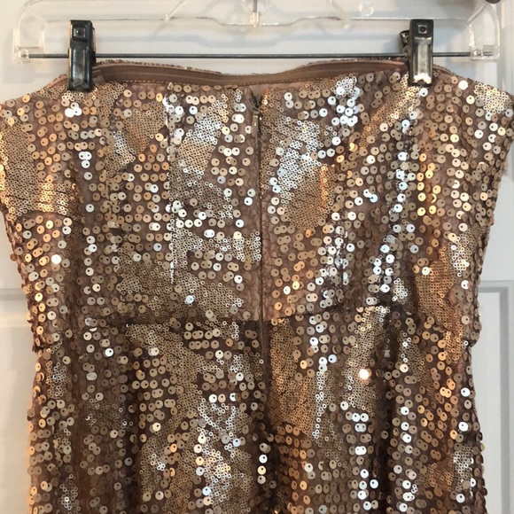 BCBGMaxAzria Gold Sequin Mini Dress SHIPS FREE💫 - Picture 6 of 8